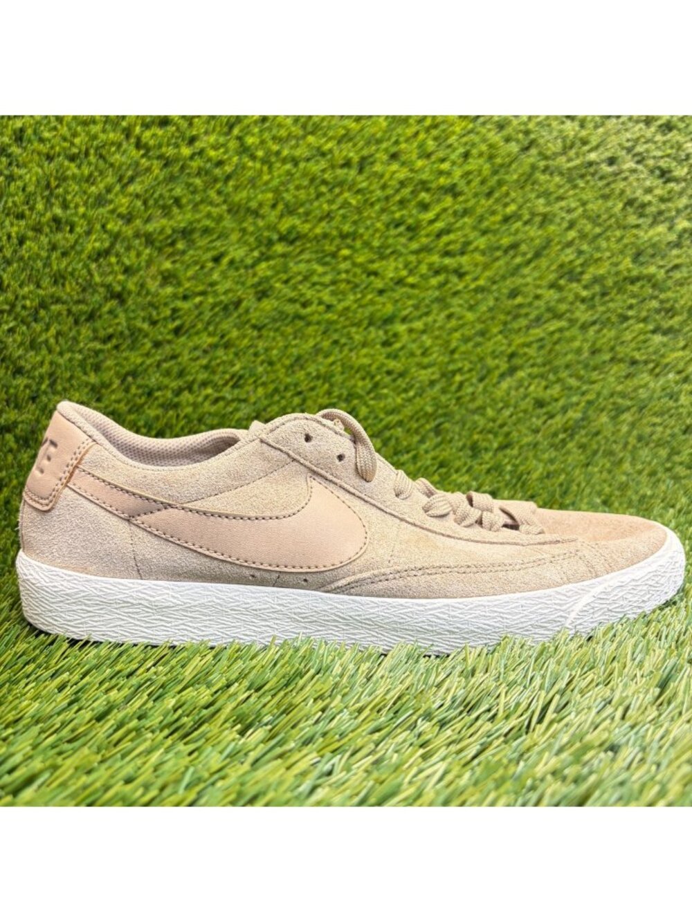 Nike Blazer Low Mens Size 7.5 Khaki White Athletic Walking Suede Shoes Sneakers